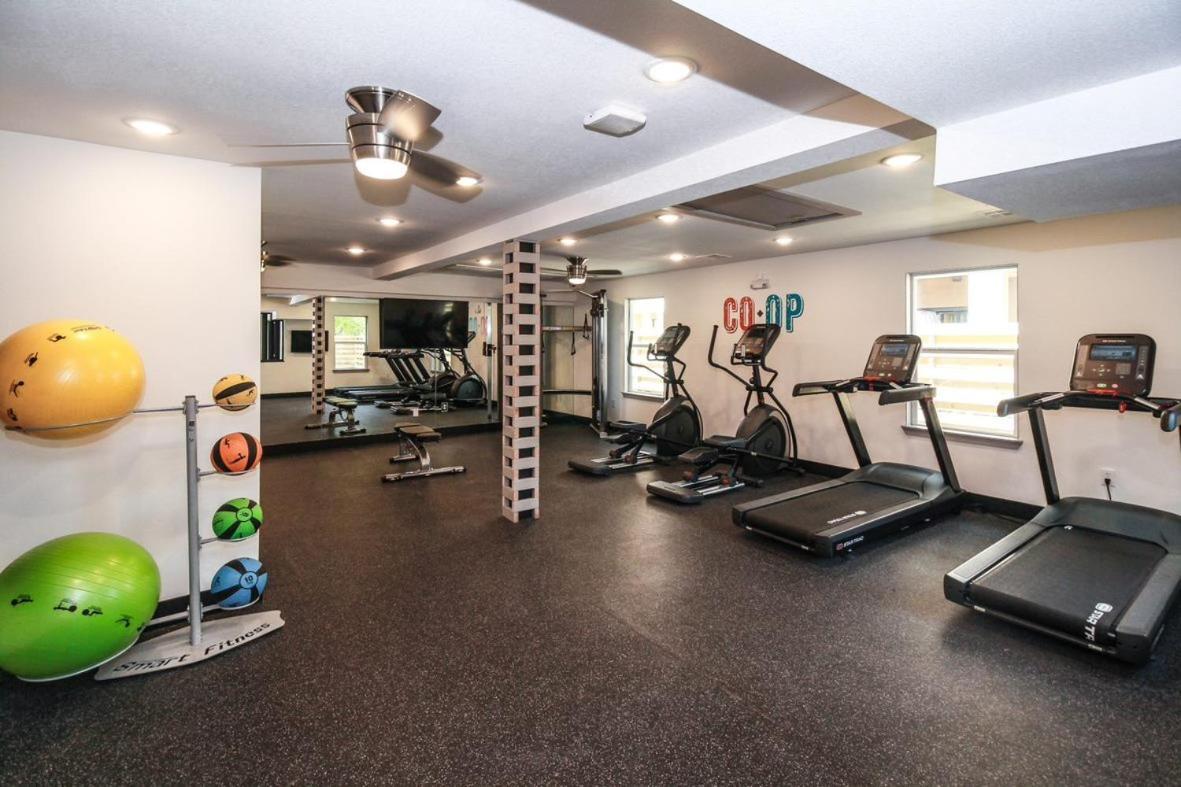 Апартаменты Houston Medical Center 2Br Loft With Pool Near Nrg Stadium Экстерьер фото