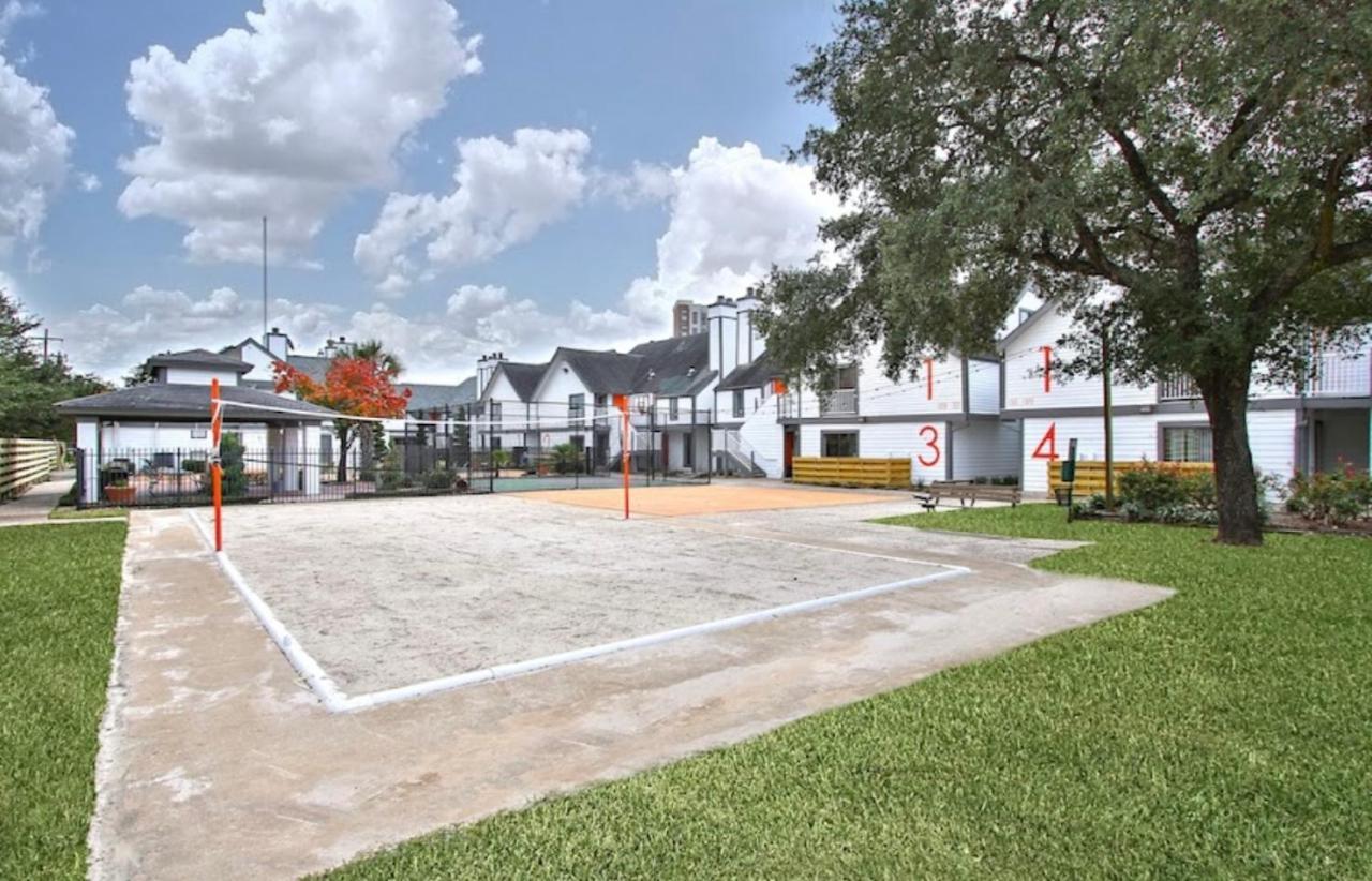 Апартаменты Houston Medical Center 2Br Loft With Pool Near Nrg Stadium Экстерьер фото